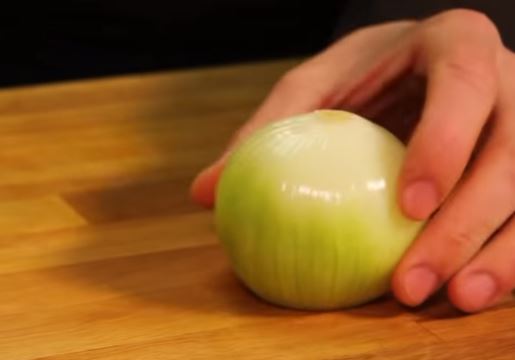 Luk žuti oguljeni pak 5kg