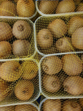Učitajte sliku u preglednik galerije, Kiwi -1 kg  calibar 11 pak 1 kg  dostupno 4900 kg - Ena fruit d.o.o.
