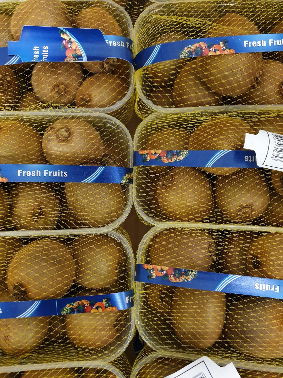 Kiwi -1 kg  calibar 11 pak 1 kg  dostupno 4900 kg - Ena fruit d.o.o.